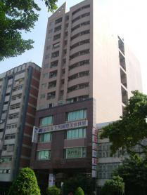 中正路大樓	一樓至五樓店舖