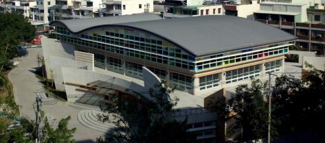 高雄縣鳯山國中活動中心