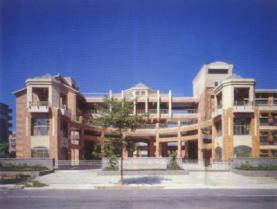 高雄市前鎮區佛公國小